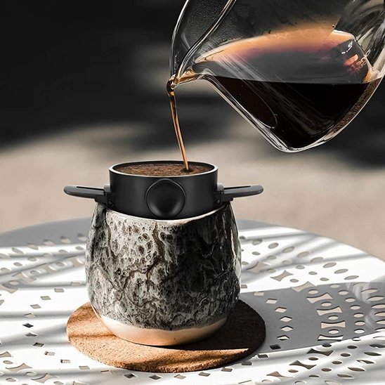 Café versé filtre café tasse céramique