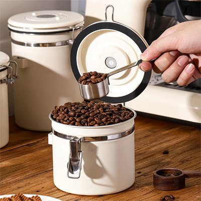 Boite café​ Hermétique Élégante remplie de grains de cafe