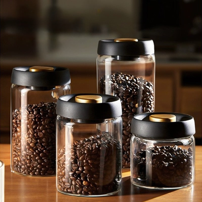 Boite pour cafe Superior quatre formats remplis de café sur un comptoir