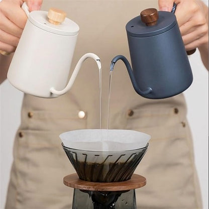 Bouilloire à café Précision Pro verse eau pour le café