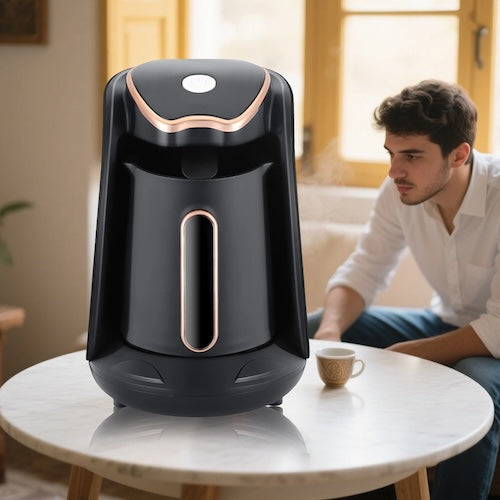 Café turc machine Cezve Prestige sur petite table