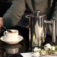 Cafetière à piston ArômesAuthentiques avec tasse blanche - Mon Univers thé et Café