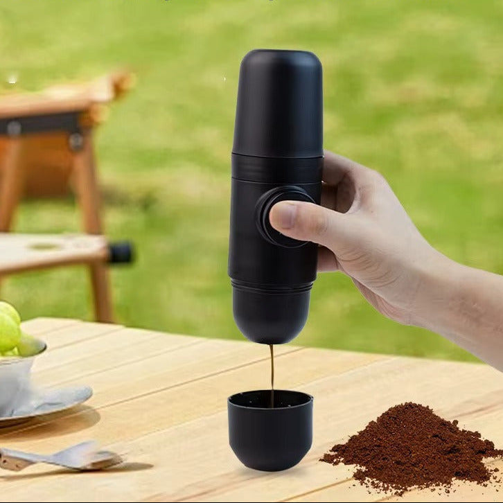 Cafetiere de voyage Espresso Minute en camping