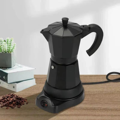 Cafetiere electrique italienne Authentic sur un bureau