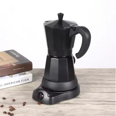 Cafetiere italienne electrique Authentic sur comptoir