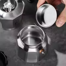 Cafetière italienne inox démontée