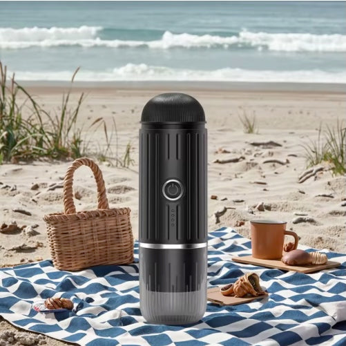Cafetiere portable Espresso 19Bar sur couverture de plage