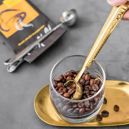 Cuillère doseuse avec café