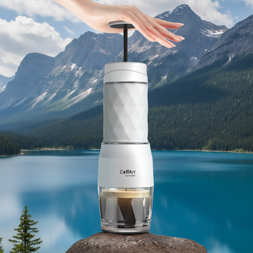 Espresso portable maker Routard devant  un lac