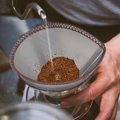 Filtre café Premium Aromatic recevant eau