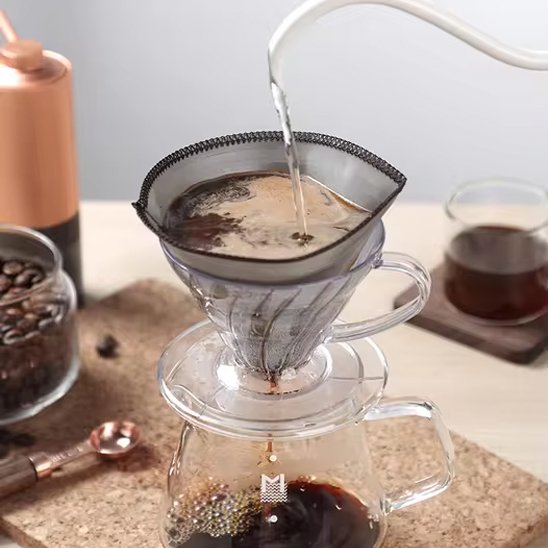 Filtre café Premium Aromatic verse café dans carafe 