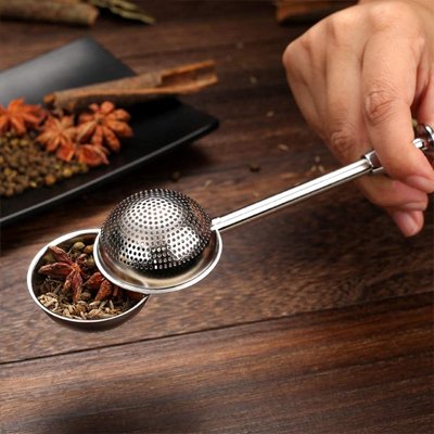 Filtre thé inox Infusion Inox avec feuilles de thé