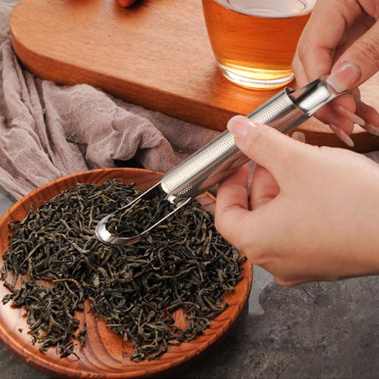 Infuseur thé Infusion Parfaite rempli de feuilles de thé