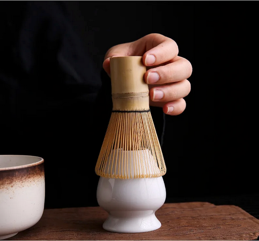 Kit à matcha Cérémonie Japonaise fouet sur support