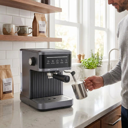 Machine a cafe expresso Barista Pro homme fait mousser le lait