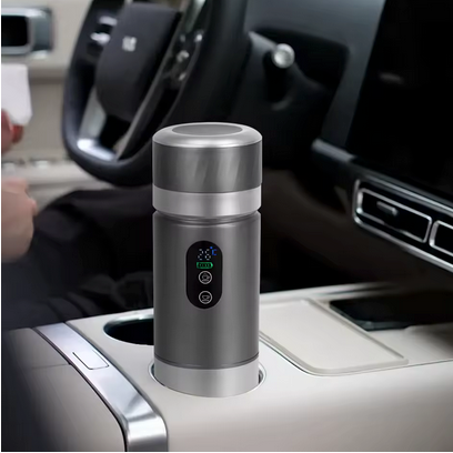 Machine à café nomade  Espresso Pro grise dans auto