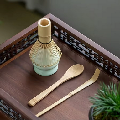 Matcha kit RitualZen sur un plateau