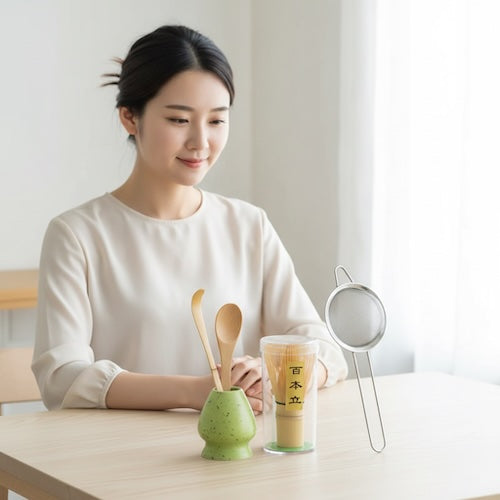 Matcha set tea Éveil Matcha sru table avec femme