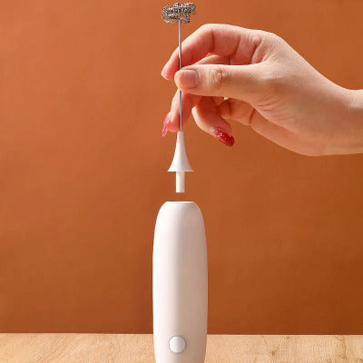 Mousseur lait électrique Le Nuage avec le mousseur enlevé