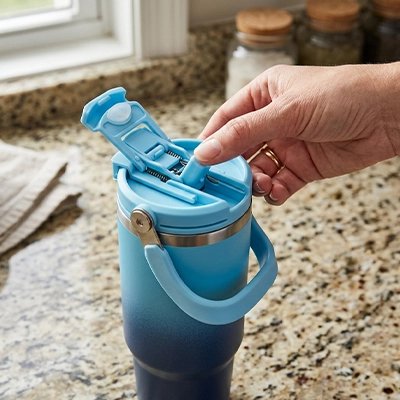 Mug isotherme Thermokeeper dessus ouvert