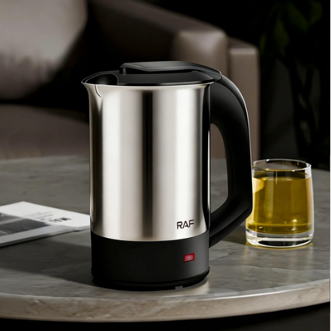 Petite bouilloire Voyage Compact avec tasse de thé