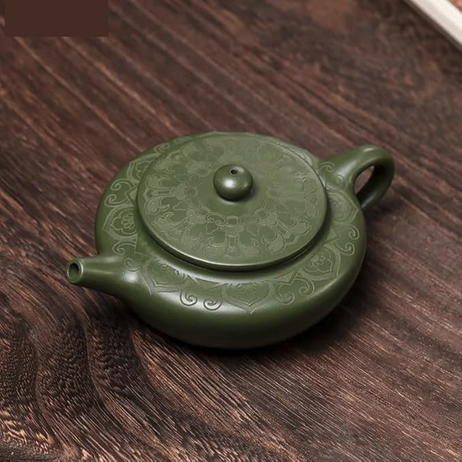 Theiere japonaise Kung Fu Teapot sur table