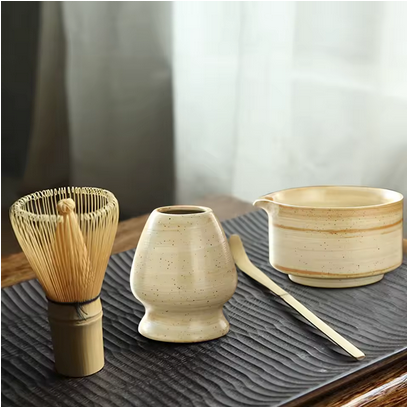 Ustensiles matcha Tradition sur napperon